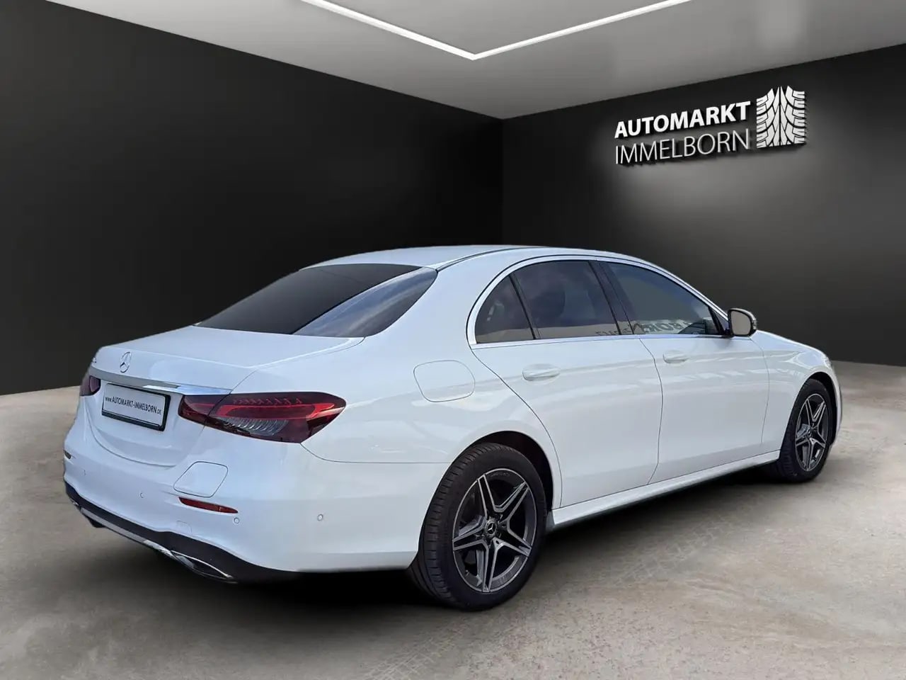 Mercedes-Benz E 300 de AMG 360*Sdach*Burmest*Distro*AHK*LED*18 8
