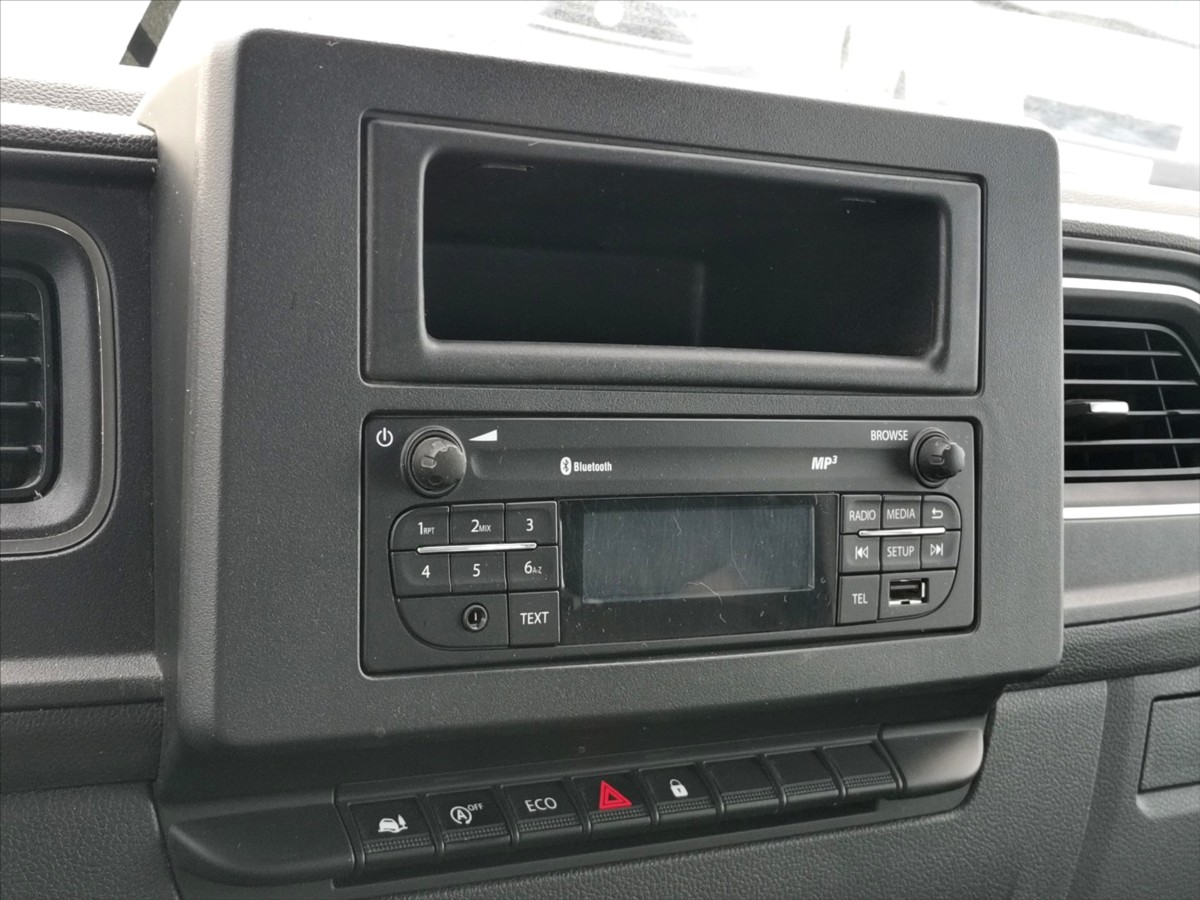 Renault Master 180/2.3 valník 4,1m/klima/ČR 11