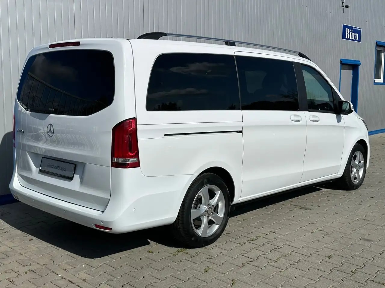 Mercedes-Benz V 220 LANG 9G-TR WEBASTO NAVI MBUX KAMERA 7-SITZ 4