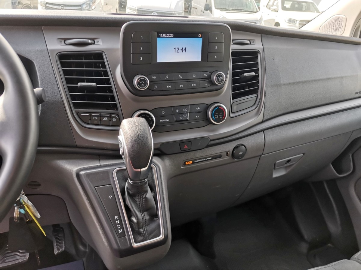 Ford Transit Custom 2.0TDCI/96kw AT/ L2H1/ 9míst 9