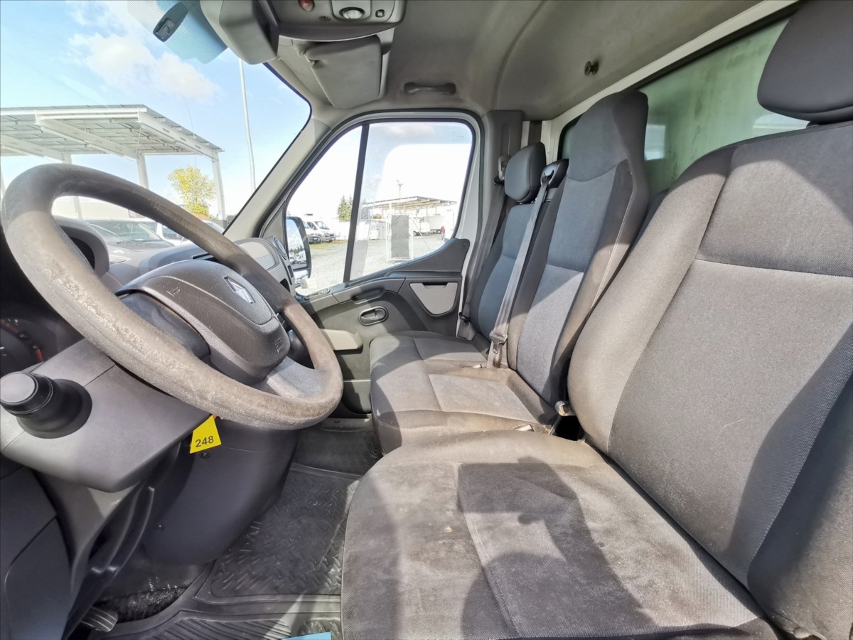 Renault Master 125DCI skříň 8palet/hydr.čelo 6