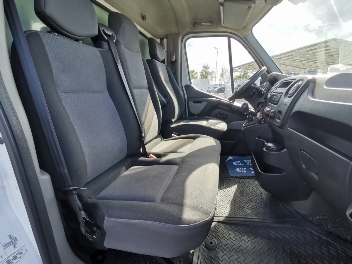 Renault Master 125DCI skříň 8palet/hydr.čelo 7