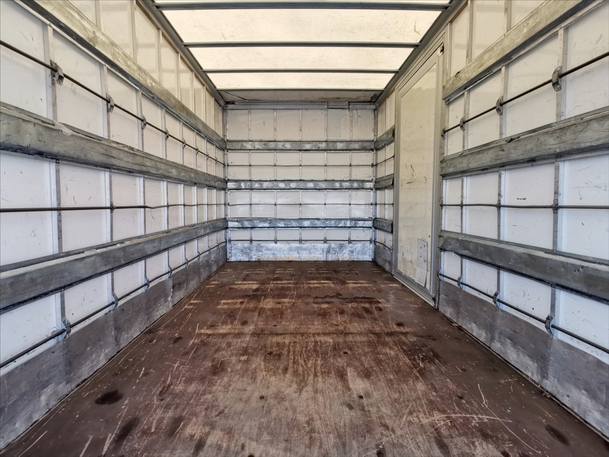 Renault Master 125DCI skříň 8palet/hydr.čelo 14