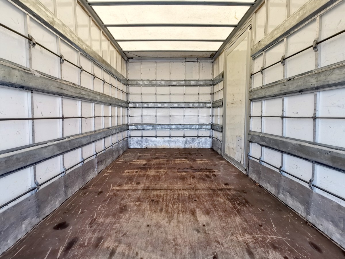 Renault Master 125DCI skříň 8palet/hydr.čelo 15
