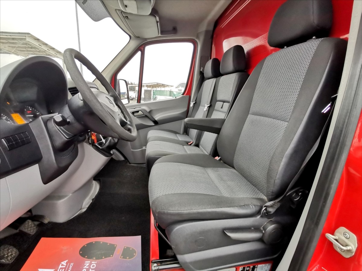 Mercedes-Benz Sprinter 513CDI skříň 8pal/h.čelo/3,5t 5