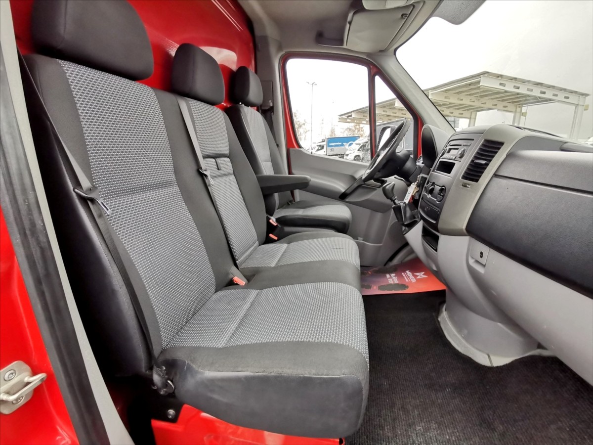 Mercedes-Benz Sprinter 513CDI skříň 8pal/h.čelo/3,5t 7
