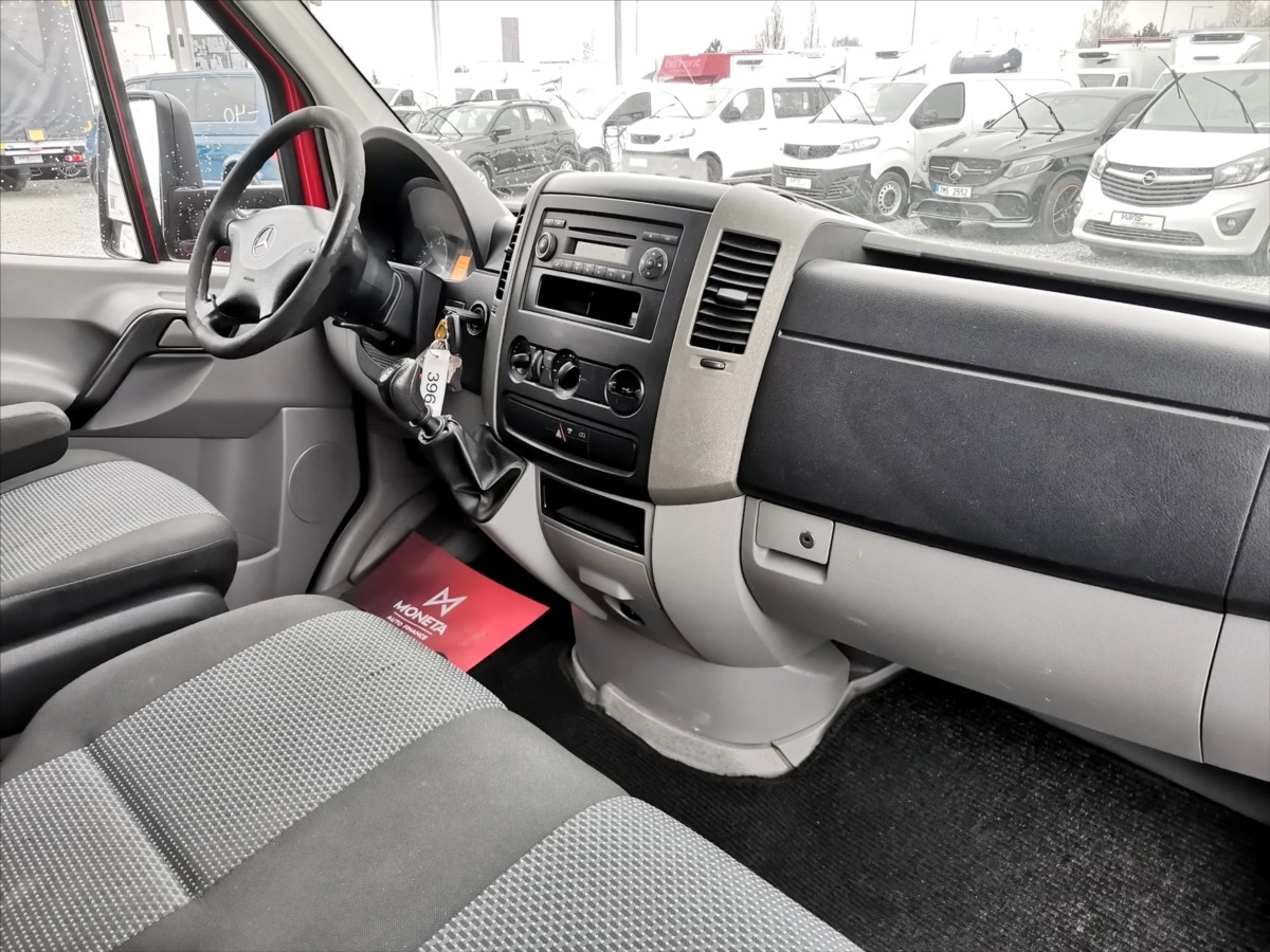 Mercedes-Benz Sprinter 513CDI skříň 8pal/h.čelo/3,5t 8