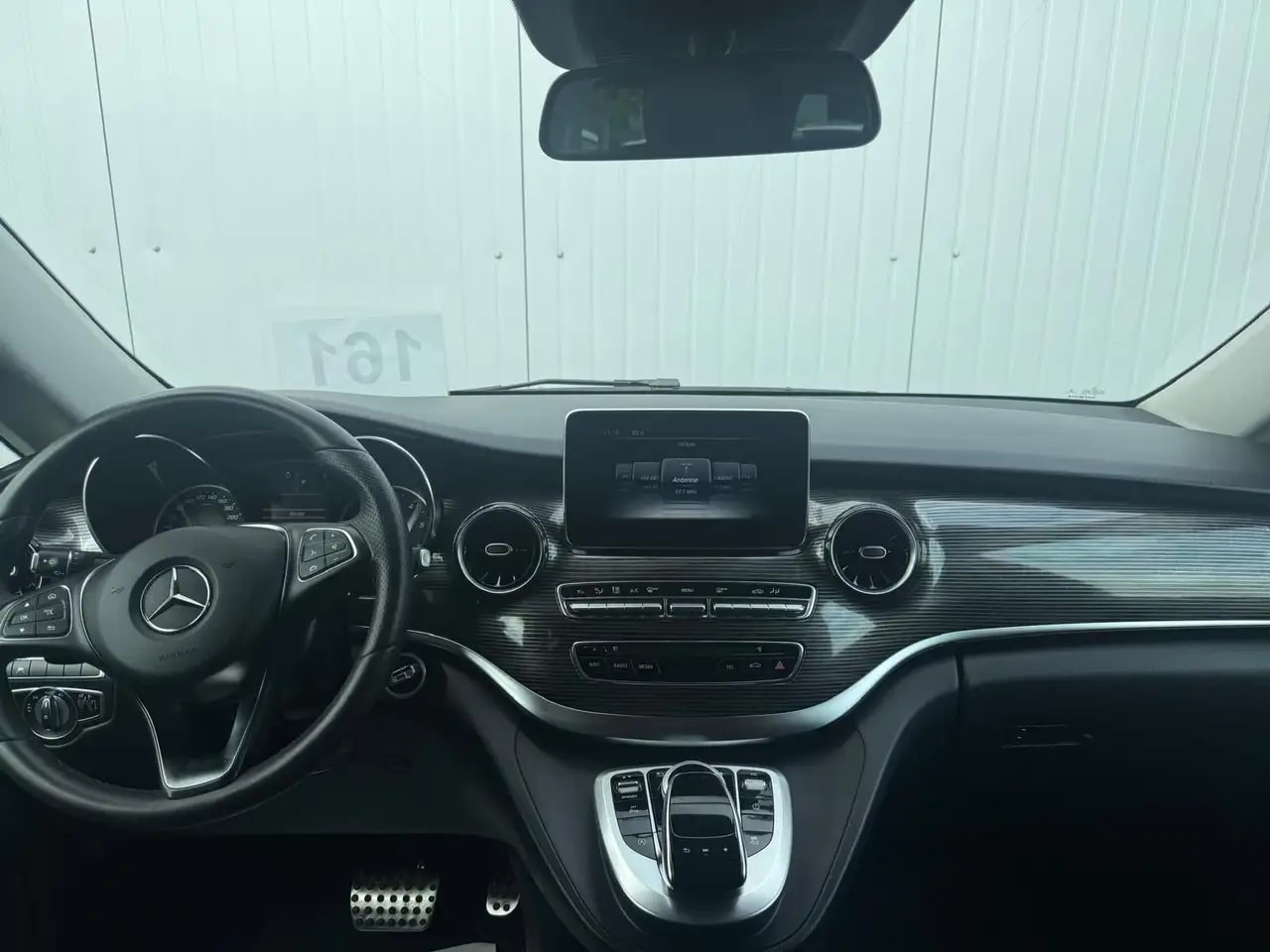 Mercedes-Benz V 300 d LANG 4MATIC NAVI LEDER KAMERA TISCHPAKET 17