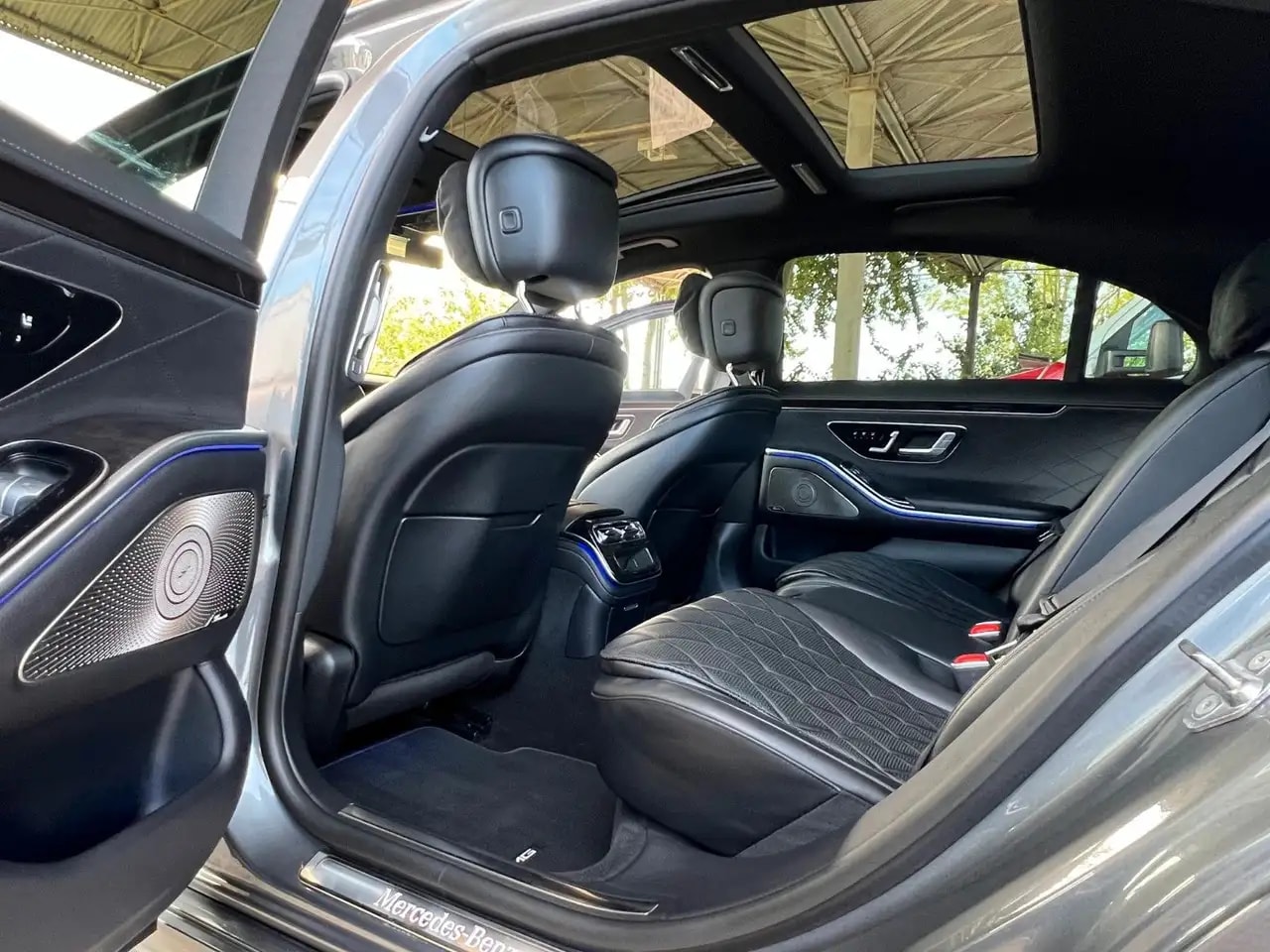 Mercedes-Benz S 400 d 4M LANG AMG-LINE PANO DISTRONIC HUD 360° 14