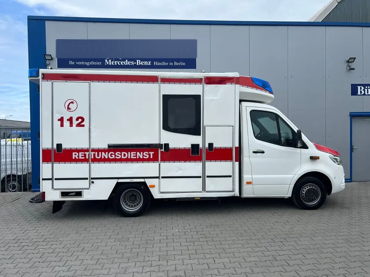 Mercedes-Benz Sprinter 519 KRANKENWAGEN AUTOMATIK KLIMA LED 5