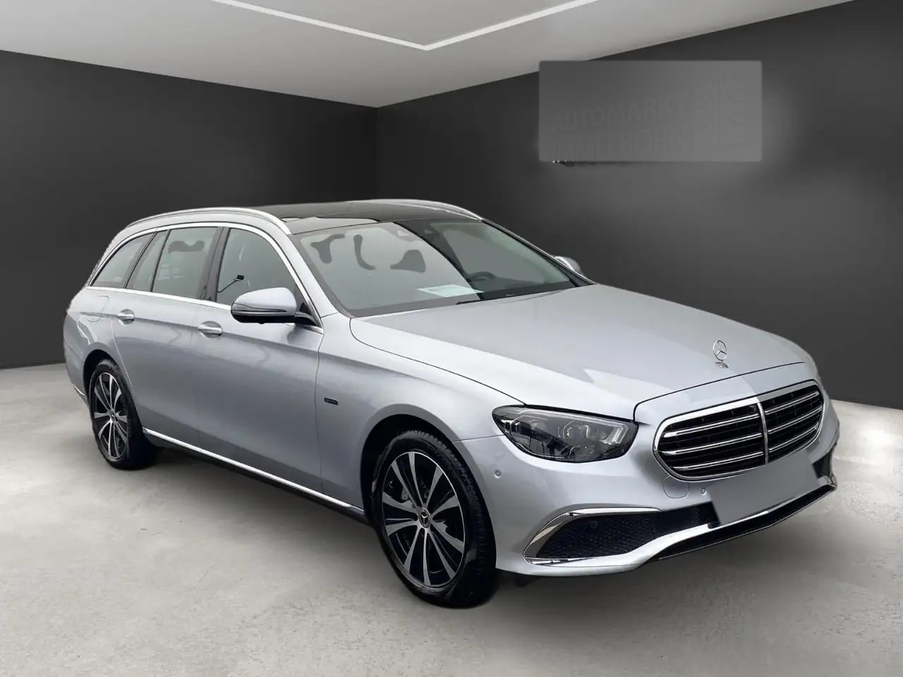 Mercedes-Benz E 300 de Pano*HUD*360°*AHK*Mubeam*SOH 94%*Widesc