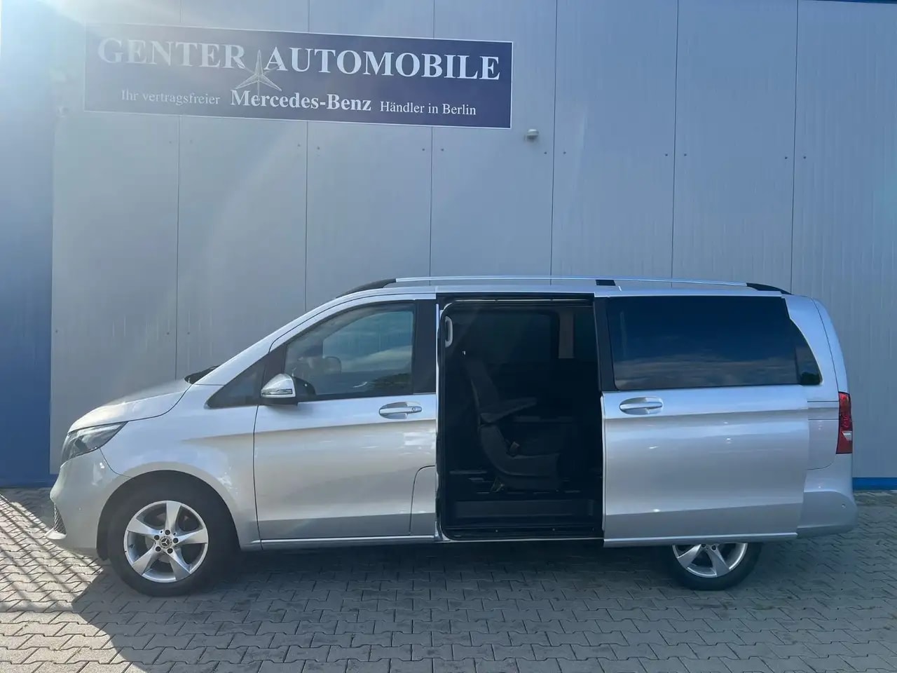 Mercedes-Benz V 220 d LANG 9G LIEGEPAKET NAVI MBUX AHK 7-SITZE 5