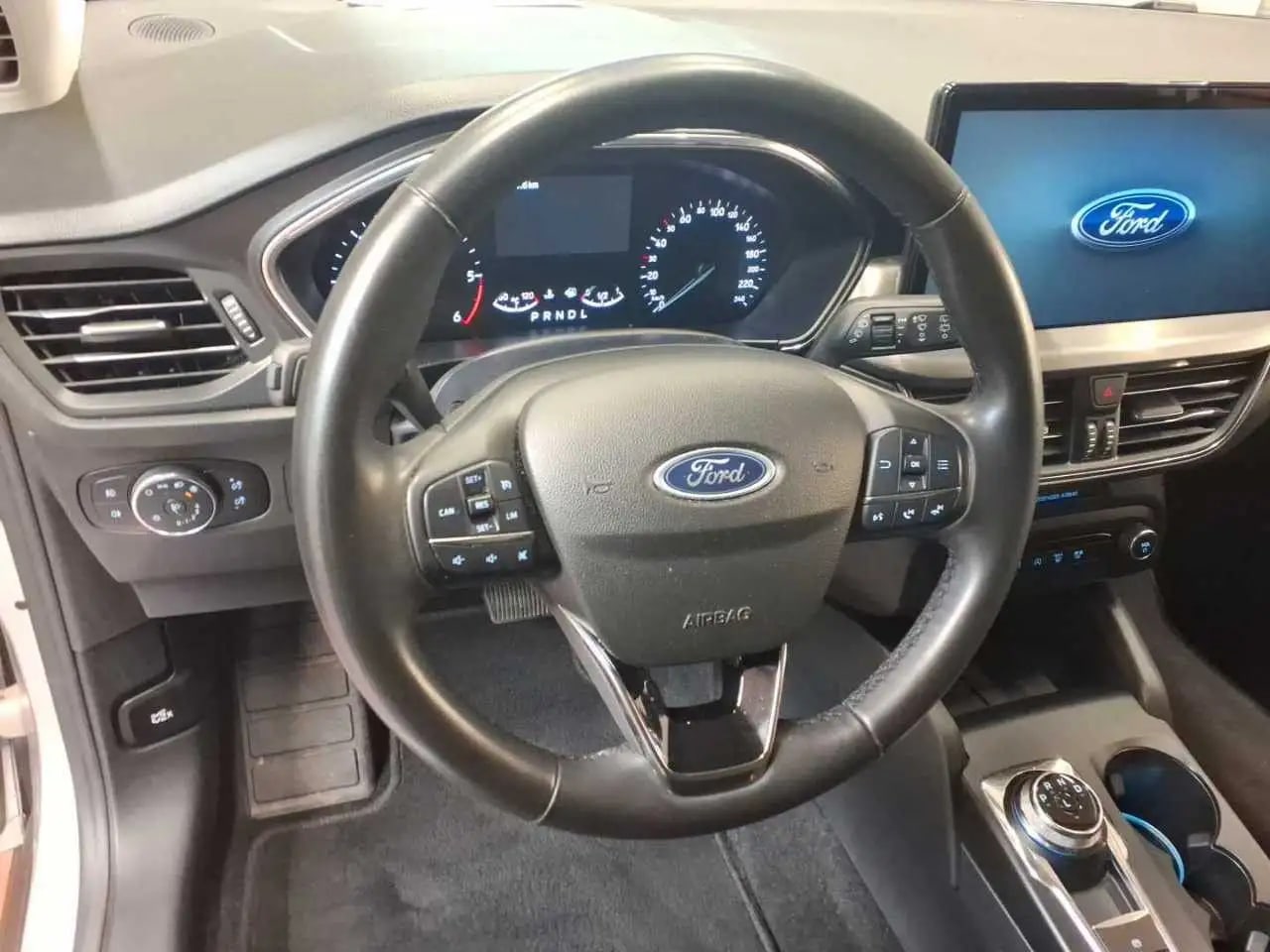 Ford Focus Titanium LED*LM*DAB*NaviGroß*Winterpaket 9