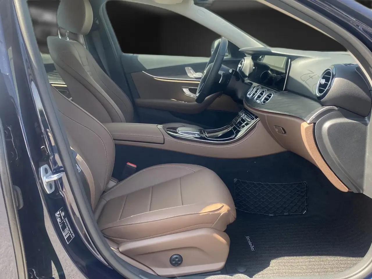 Mercedes-Benz E 200 AMG 20*VollLeder*LED*Memory*Wides 11