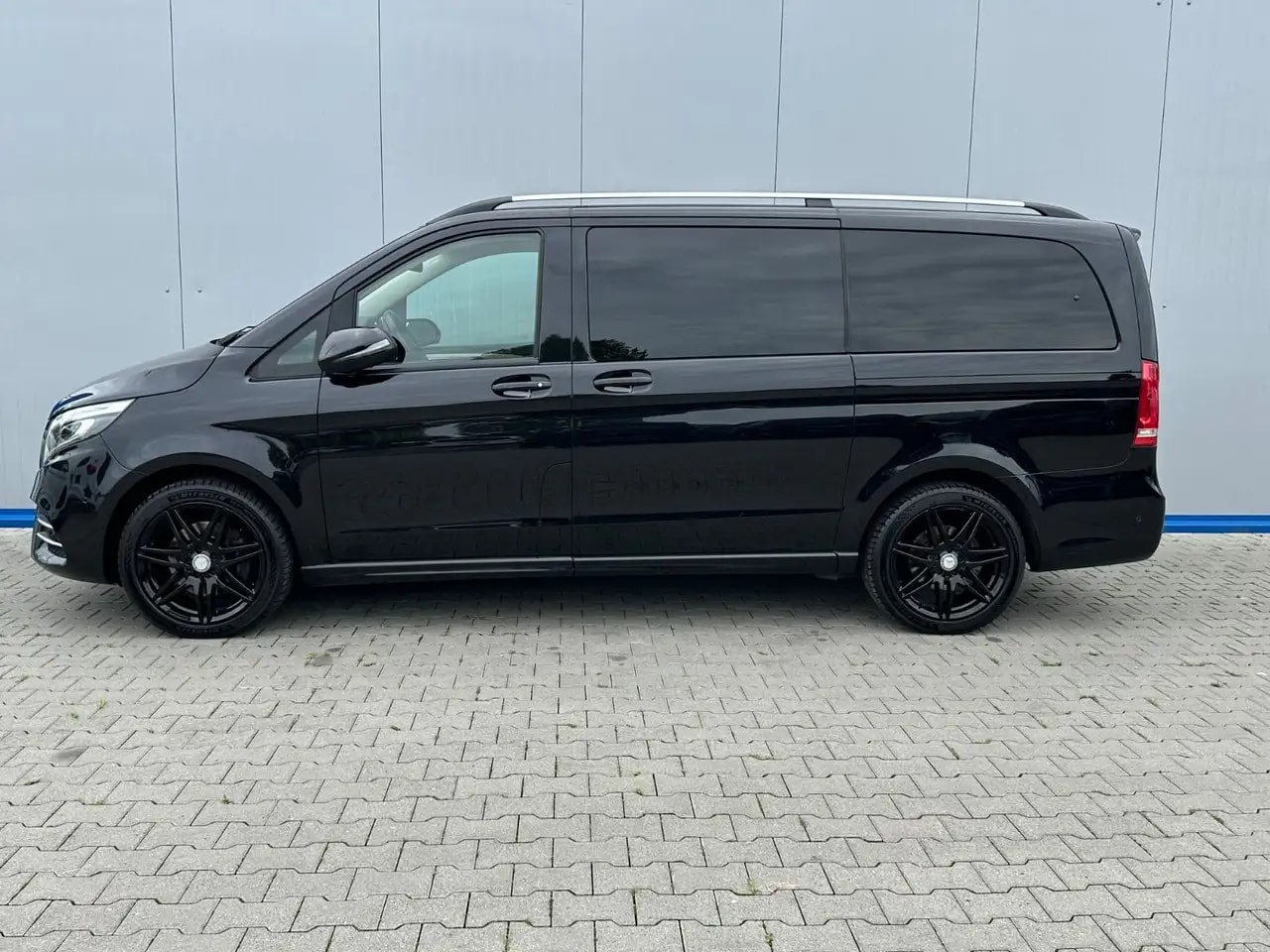 Mercedes-Benz V 250 V250 4M LANG AMG-LINE WEBASTO LEDER AHK EL.TÜREN 5