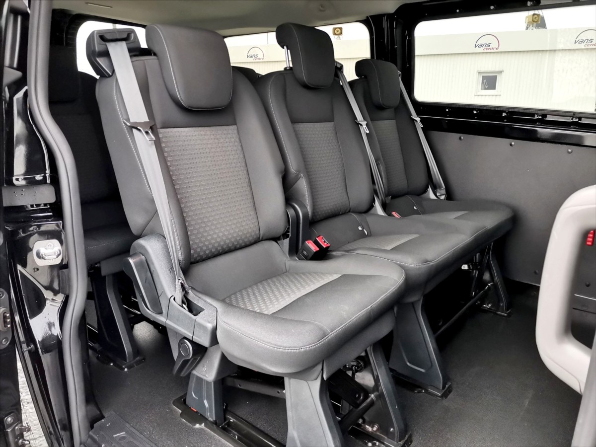 Ford Transit Custom 2.0TDCI/96kw AT/ L2H1/ 9míst 20