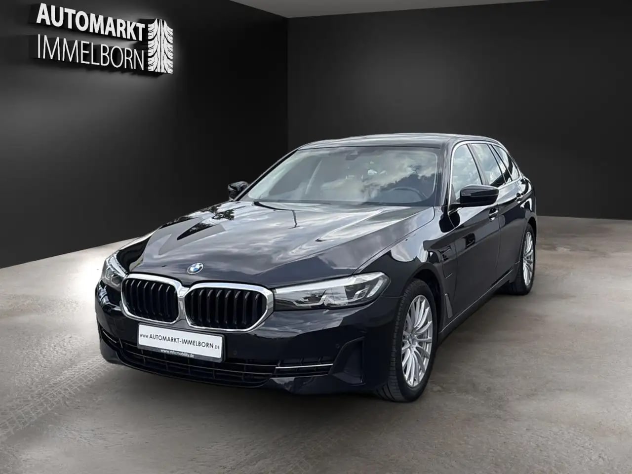 BMW 530 e AHK*VollLeder*LED*LivecP*NaviTouch*DAB*18 3