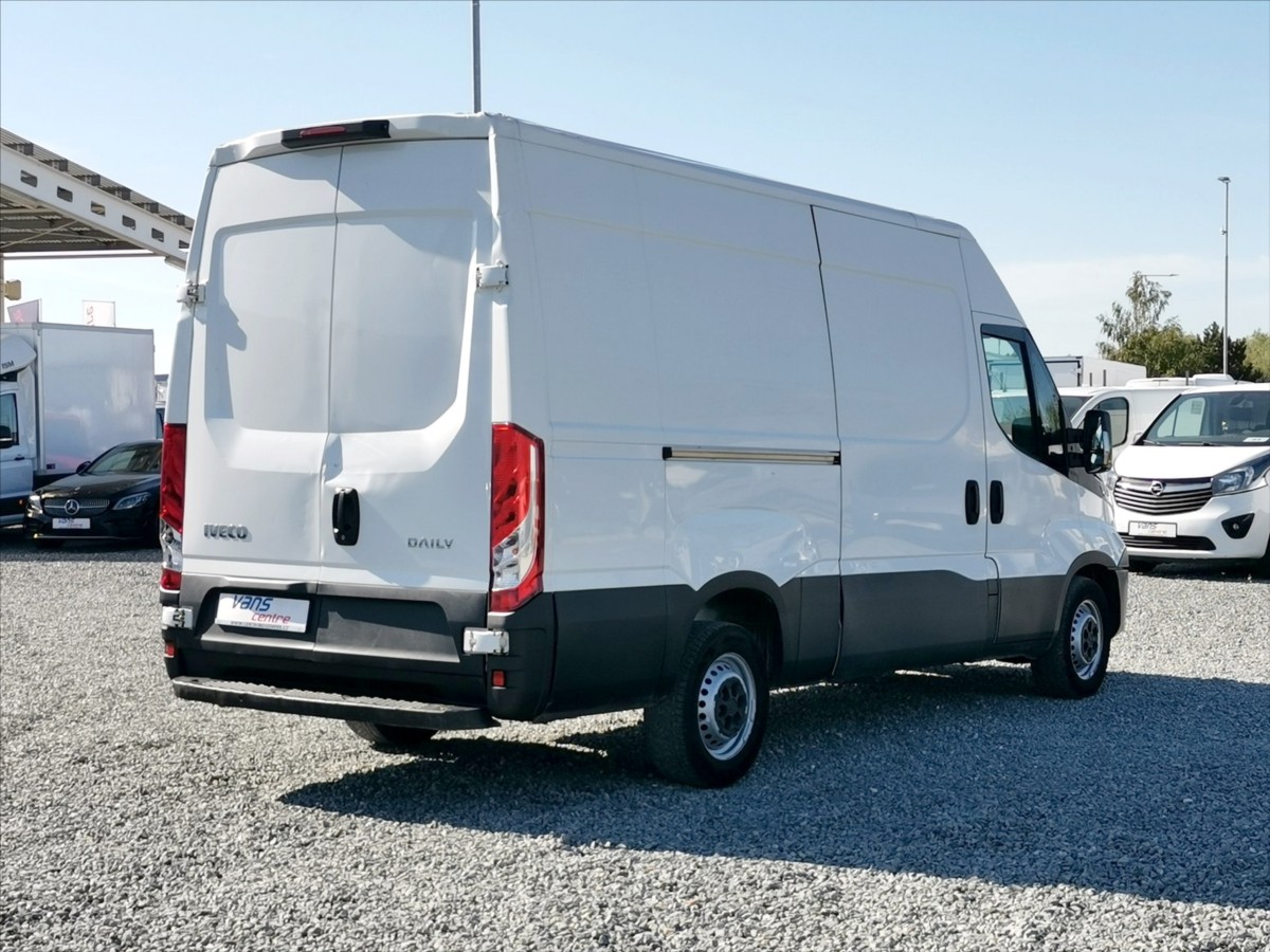 Iveco Daily 35S16 střední/auto.klima 3