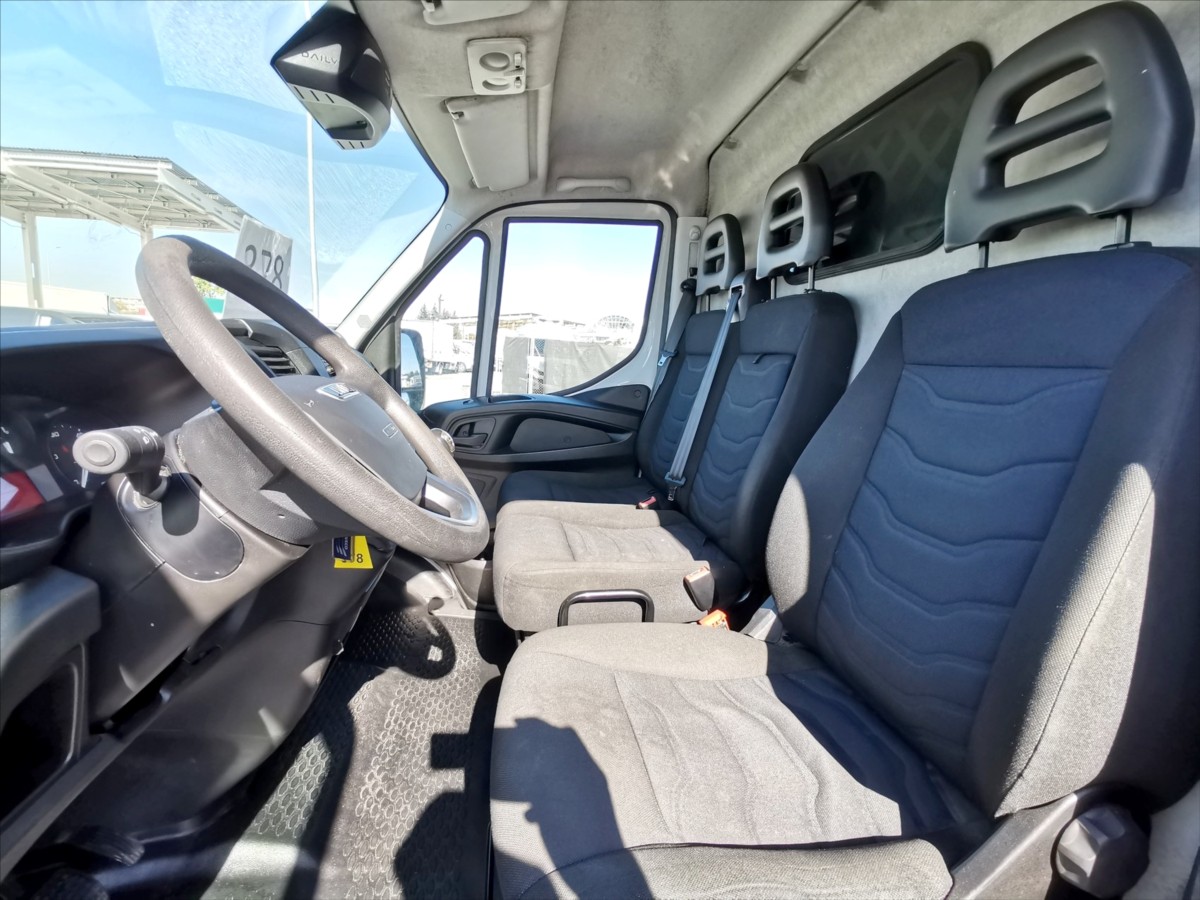 Iveco Daily 35S16 střední/auto.klima 5