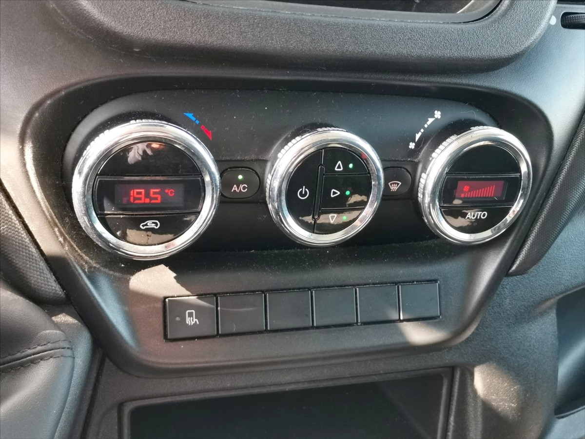 Iveco Daily 35S16 střední/auto.klima 10