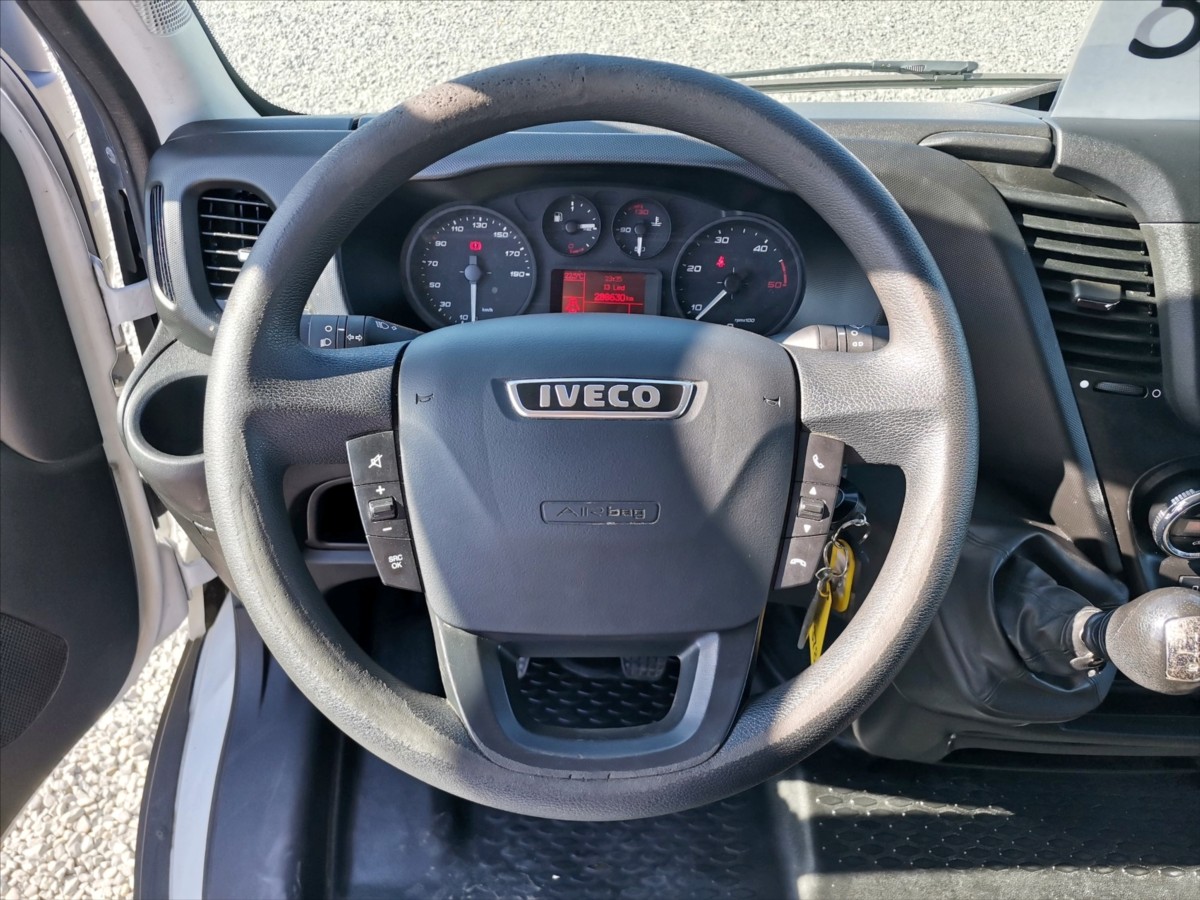 Iveco Daily 35S16 střední/auto.klima 12
