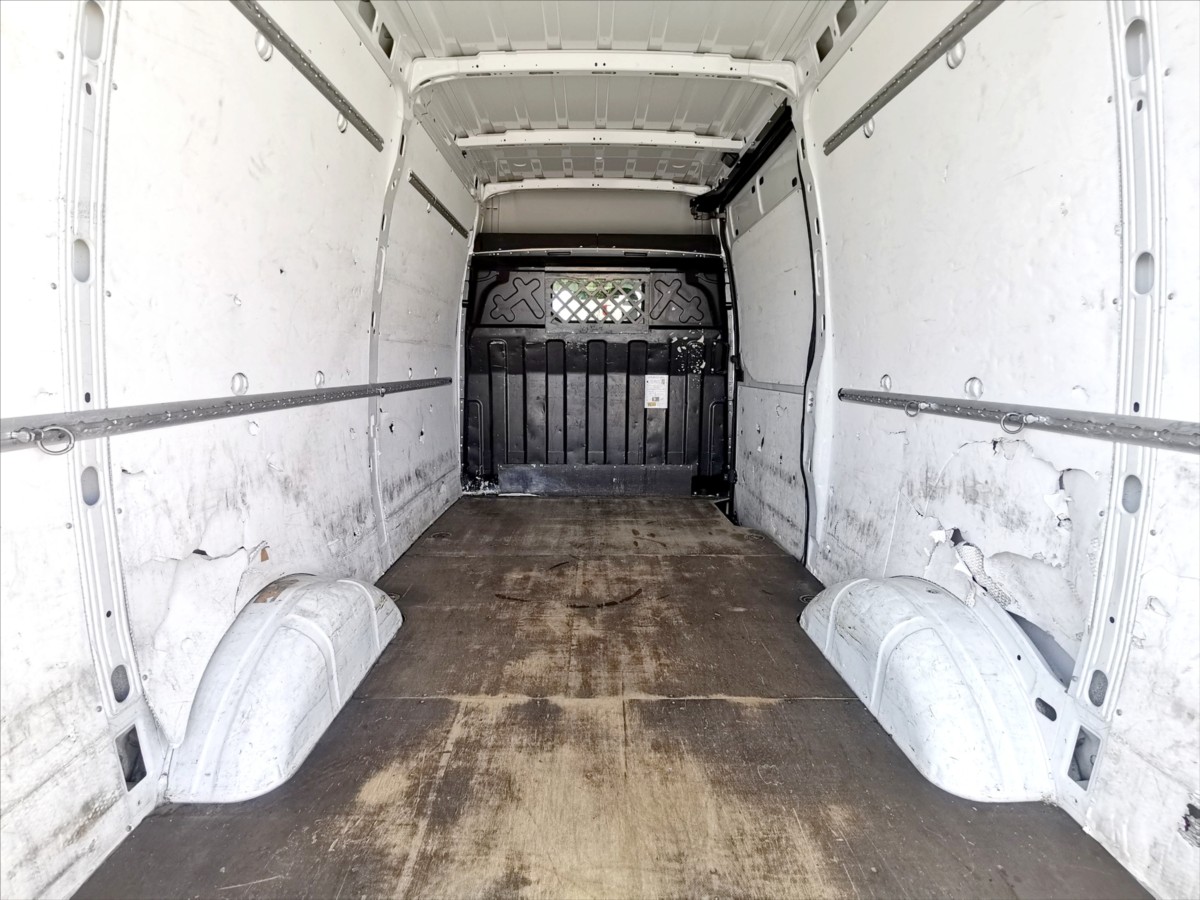 Iveco Daily 35S16 střední/auto.klima 14