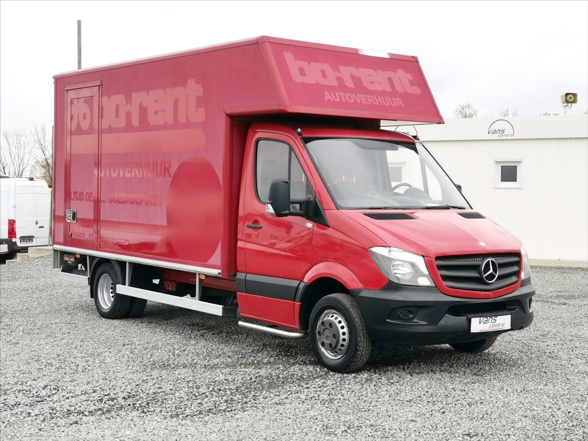Mercedes-Benz Sprinter 513CDI skříň 8pal/h.čelo/3,5t 2
