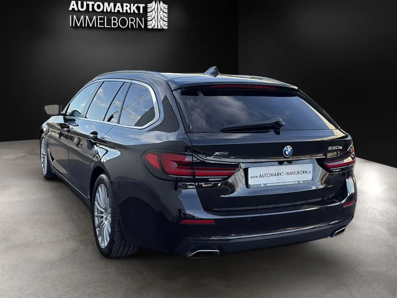 BMW 530 e xDrive DriveProfess*Leder*AHK*LED*SOH95% 10
