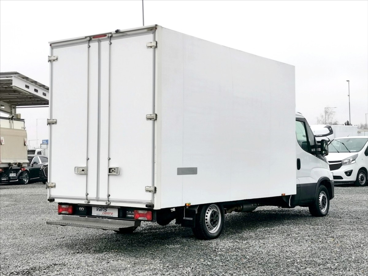 Iveco Daily 35S14/AT 8pal/měchy/už.hm 1,2t 3