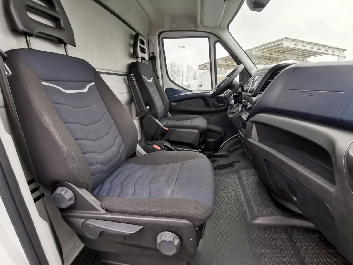 Iveco Daily 35S14/AT 8pal/měchy/už.hm 1,2t 7