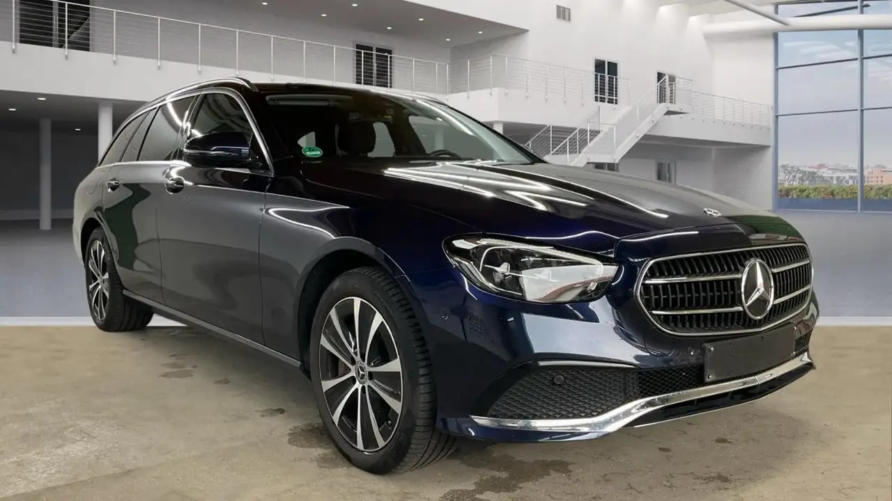 Mercedes-Benz E 300 de ALLRAD AHK*Kamera*VollLeder*MBUXhighEnd