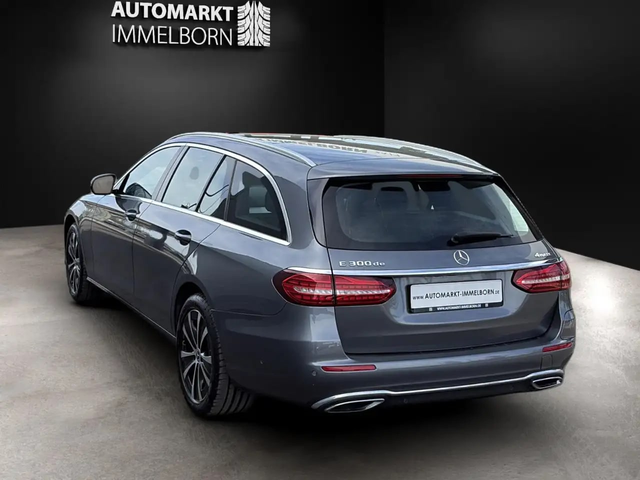 Mercedes-Benz E 300 de ALLRAD Pano*LED*Kamera*Alarm*18*DAB* 10
