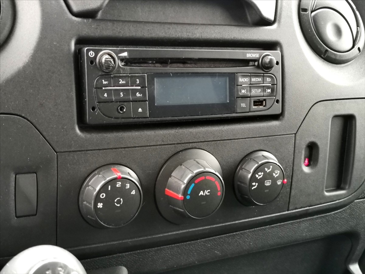 Renault Master 130DCI valník 8palet/měchy/ČR 11
