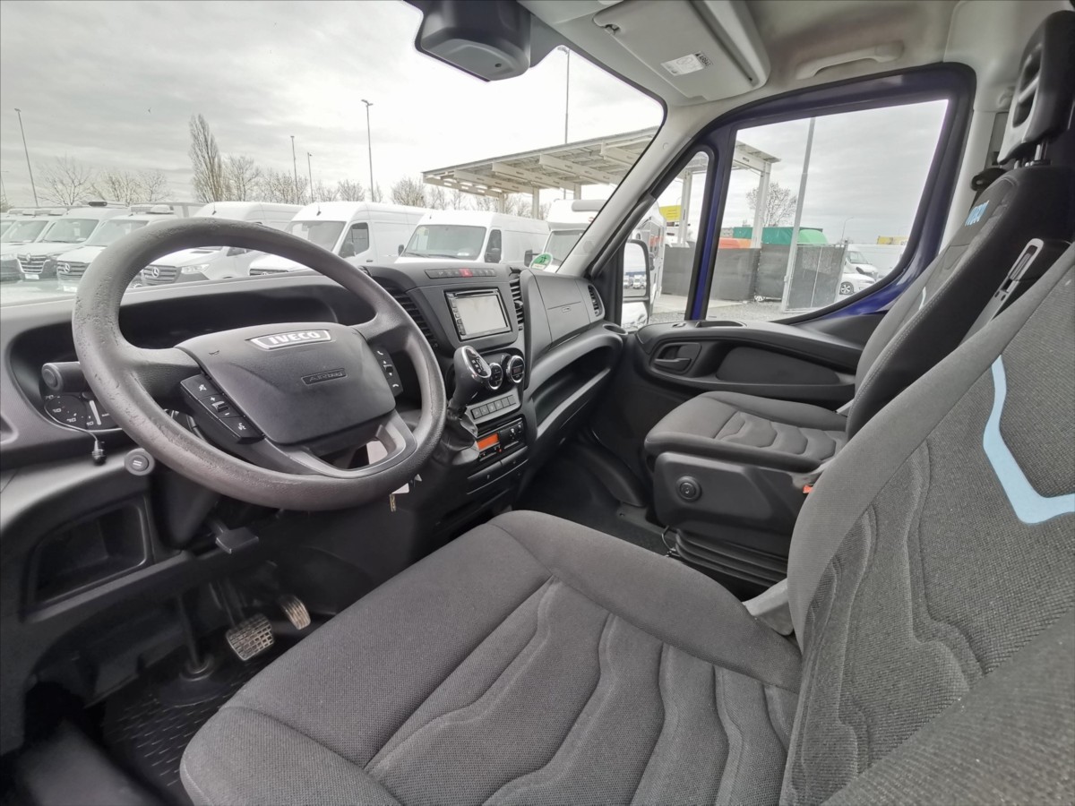 Iveco Daily 50C17/AT L2H1/6míst/tažné/3,5t 6