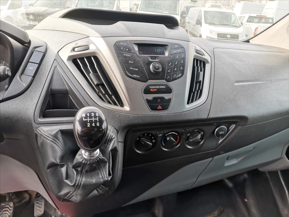 Ford Transit Custom 2.2TDCI/74kw L1H1/6míst/tažné 9