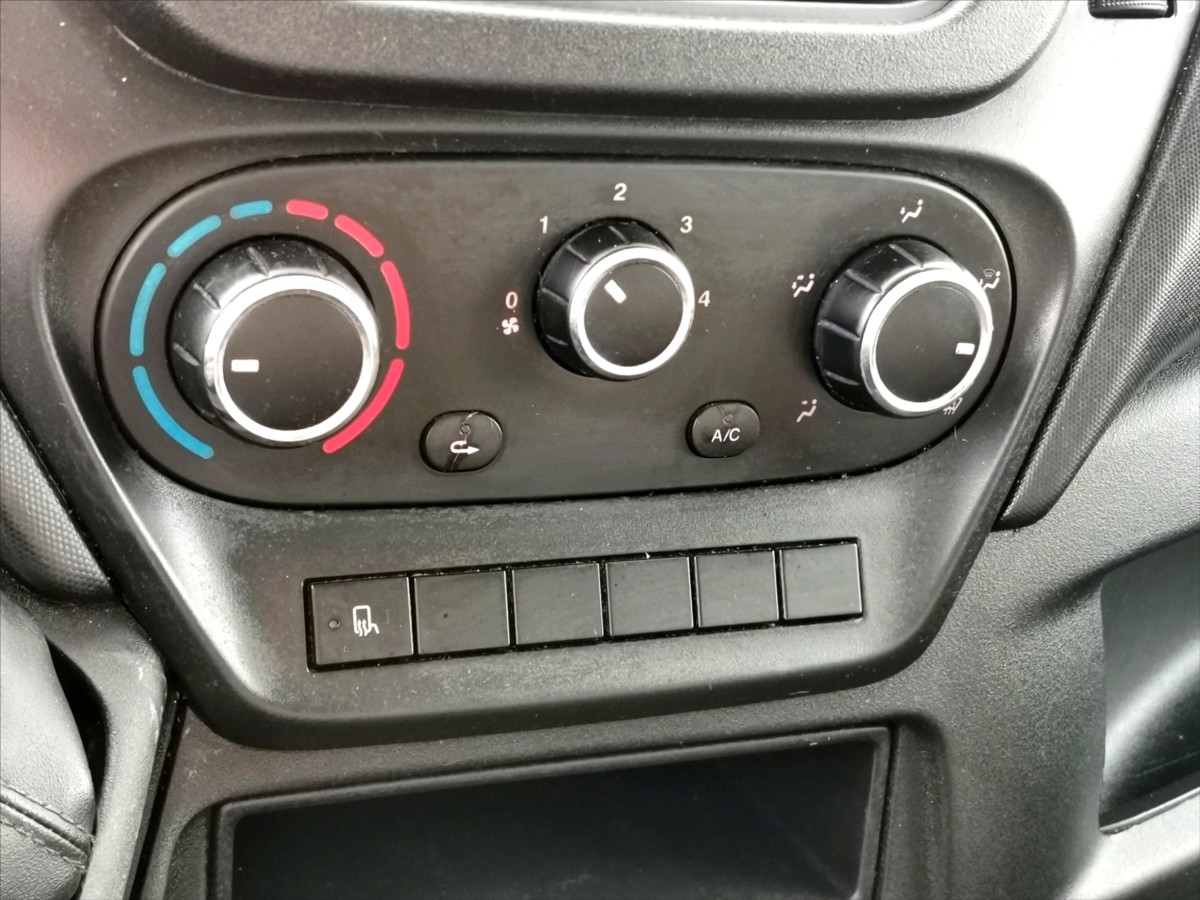 Iveco Daily 35S17 maxi xl/chlaďák/měchy/ČR 10