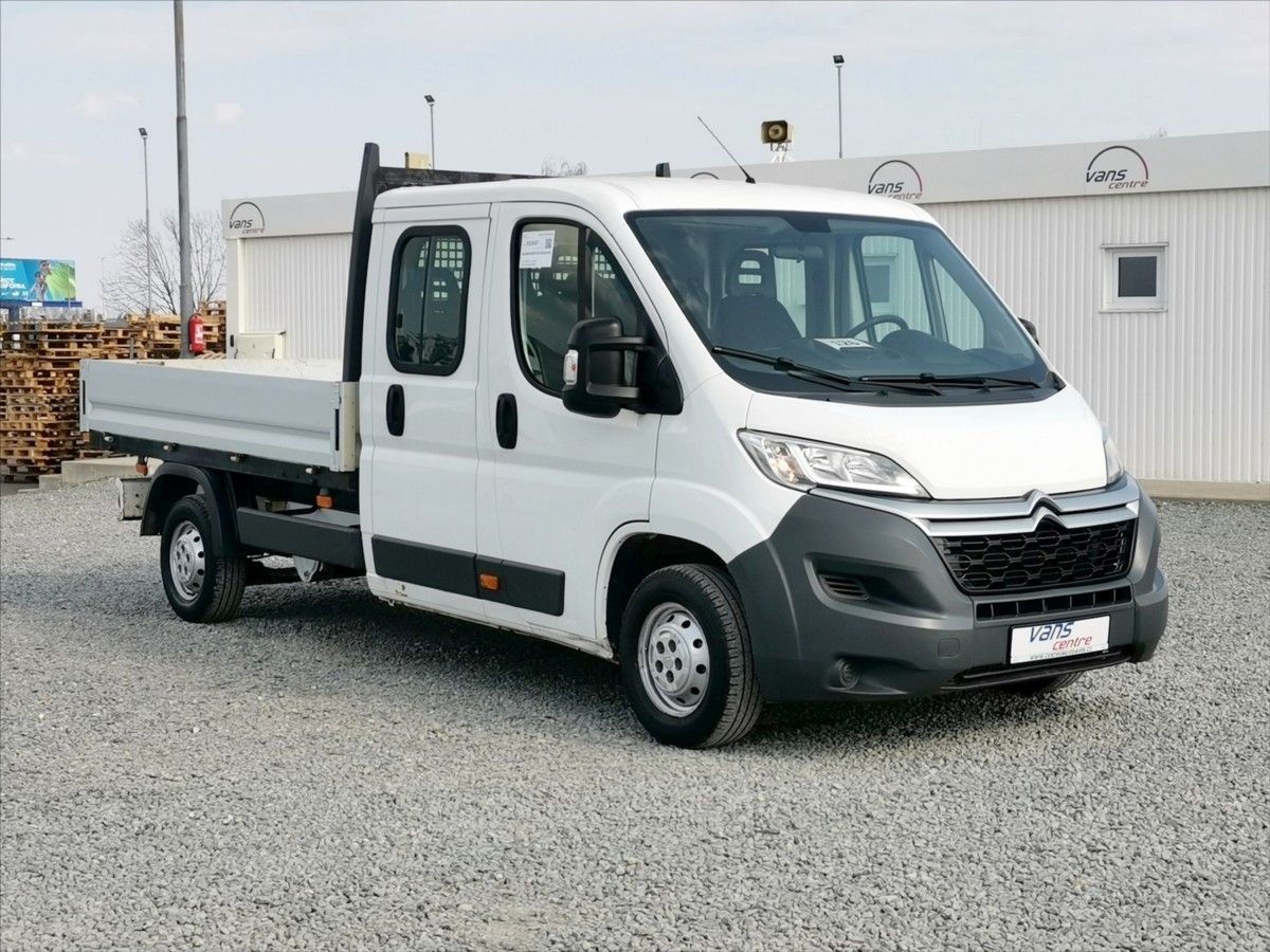 Citroën Jumper 2.2HDI/96kw valník/7míst/tažné 2