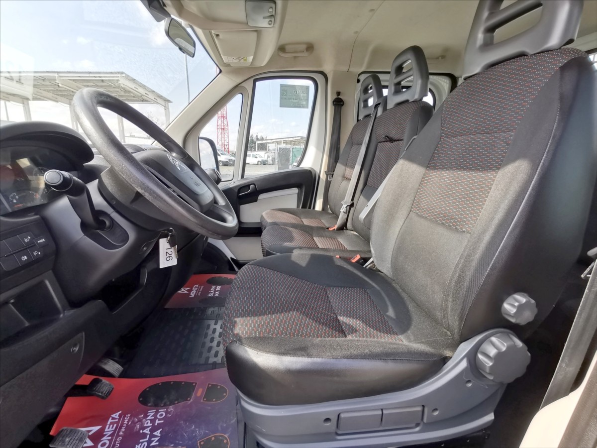 Citroën Jumper 2.2HDI/96kw valník/7míst/tažné 5