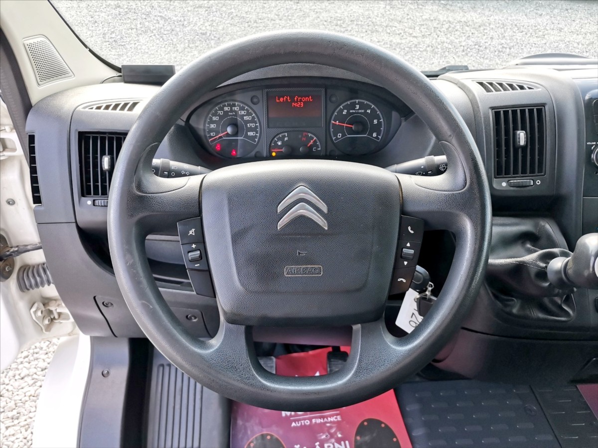 Citroën Jumper 2.2HDI/96kw valník/7míst/tažné 12