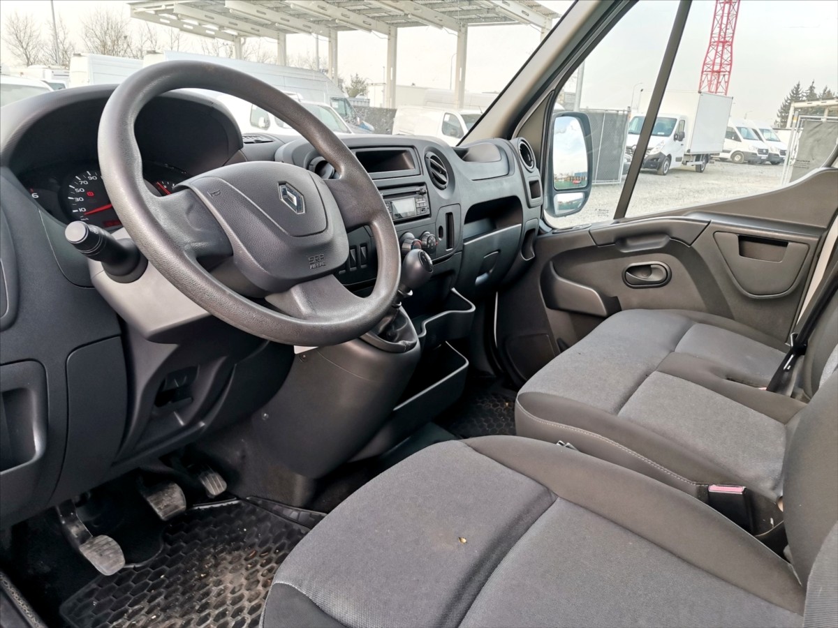 Renault Master 130DCI skříň 8palet/klima 6