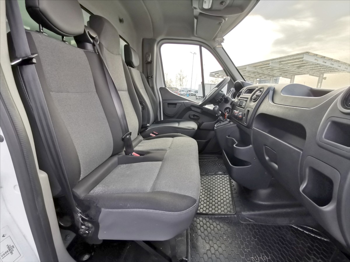 Renault Master 130DCI skříň 8palet/klima 7