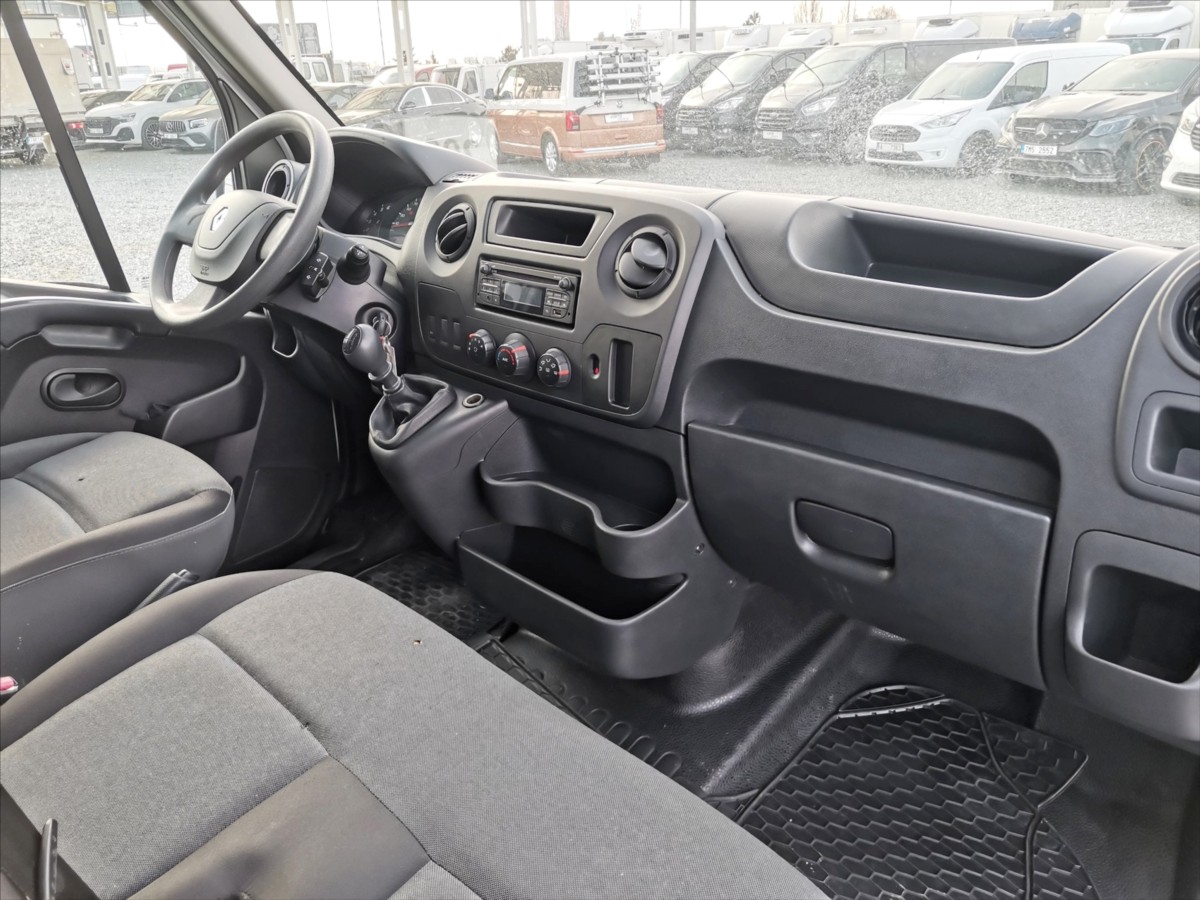 Renault Master 130DCI skříň 8palet/klima 8