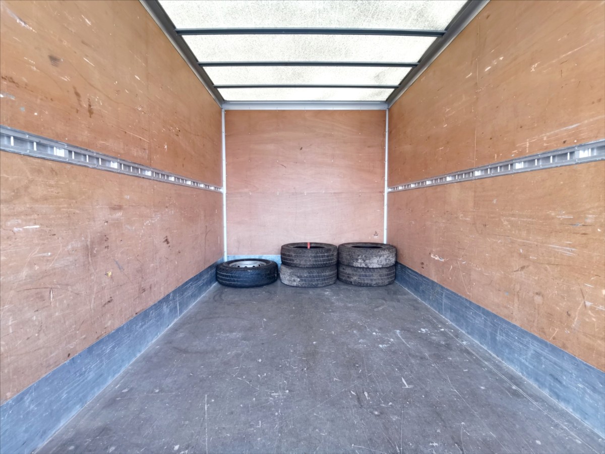 Renault Master 130DCI skříň 8palet/klima 13