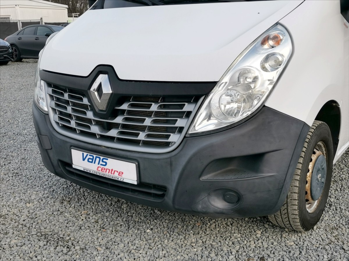 Renault Master 130DCI skříň 8palet/klima 15