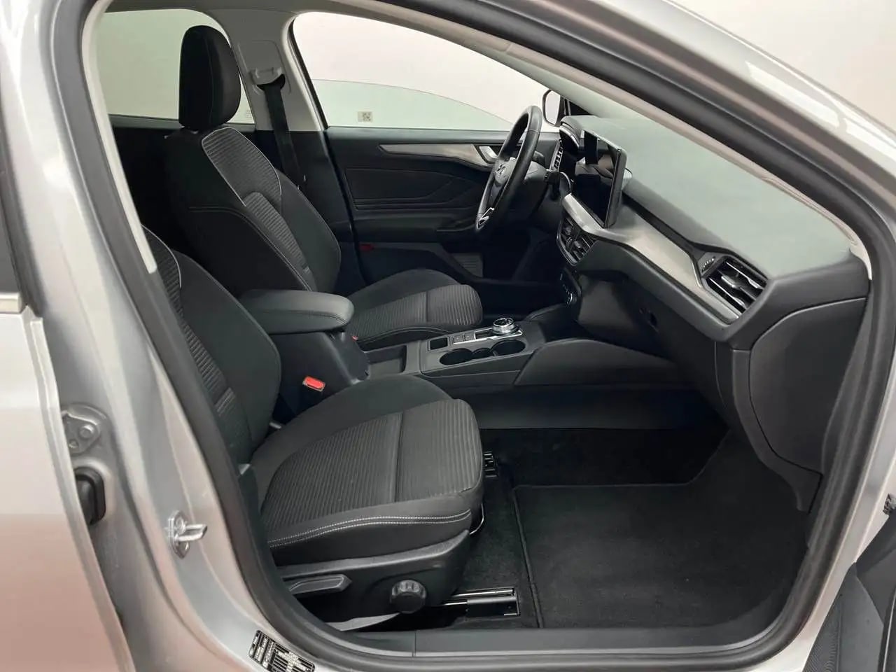 Ford Focus Titanium LED*LM*DAB*NaviGroß*Winterpaket 7