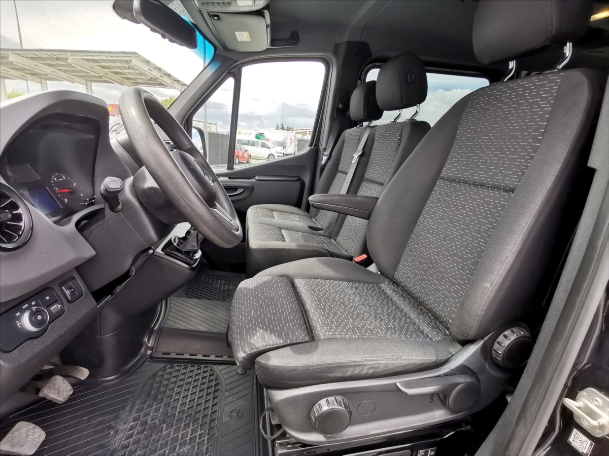 Mercedes-Benz Sprinter 211CDI L1H1/9míst/klima/ČR 5