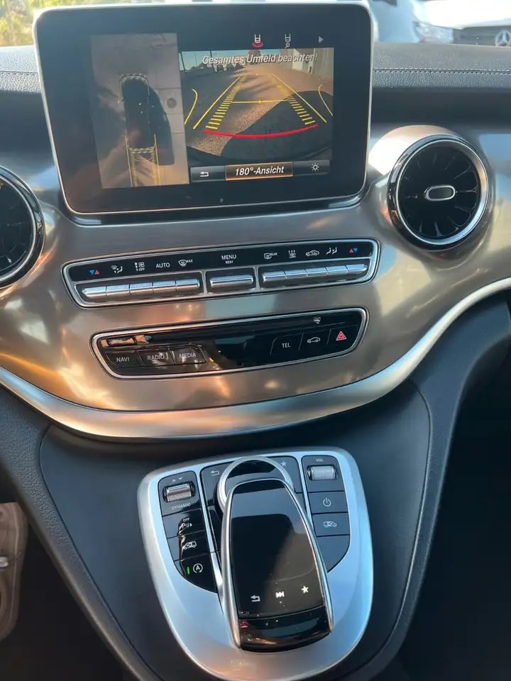 Mercedes-Benz V 250 d LANG EXCLUSIVE 9G COMAND 360°KAMERA PANO 19