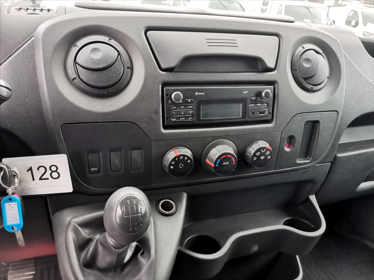Renault Master 130DCI L3H2/ klima/ tažné/ ČR 9