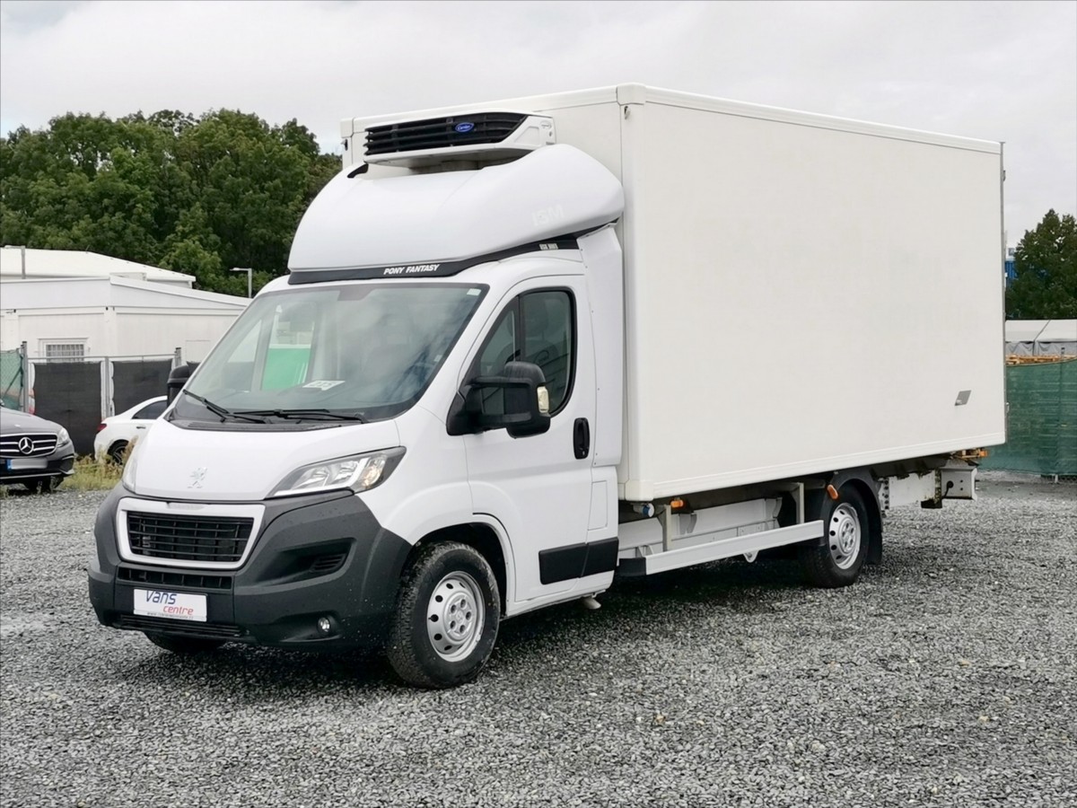 Peugeot Boxer 2.2HDI mrazí/topí/10pal/230V