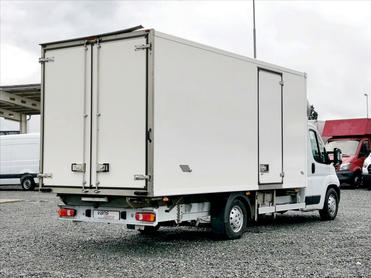 Peugeot Boxer 2.2HDI mrazí/topí/10pal/230V 3